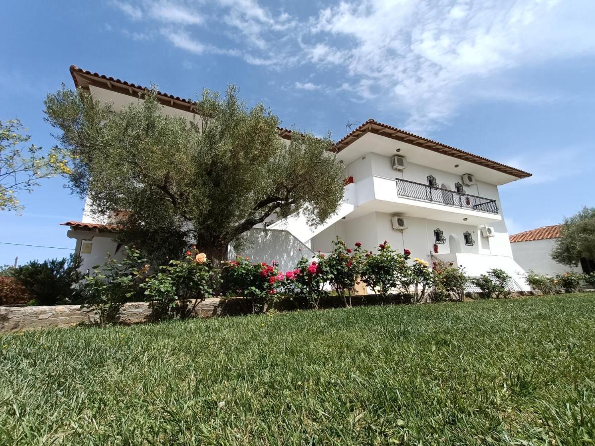 Апартаменты Marios Garden House Афитос Экстерьер фото