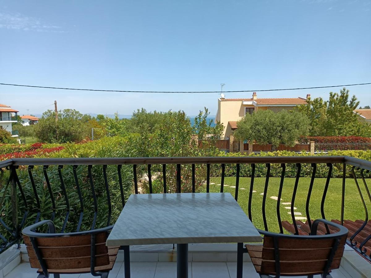 Апартаменты Marios Garden House Афитос Экстерьер фото